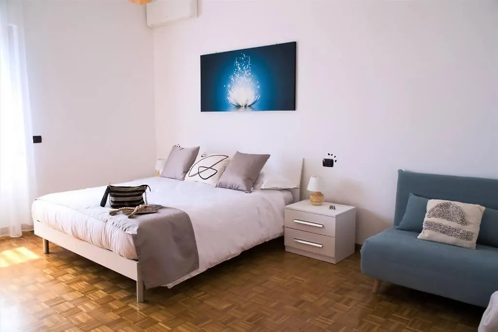 Sun & Moon Apartment Free Parking Near Vaticano Rome