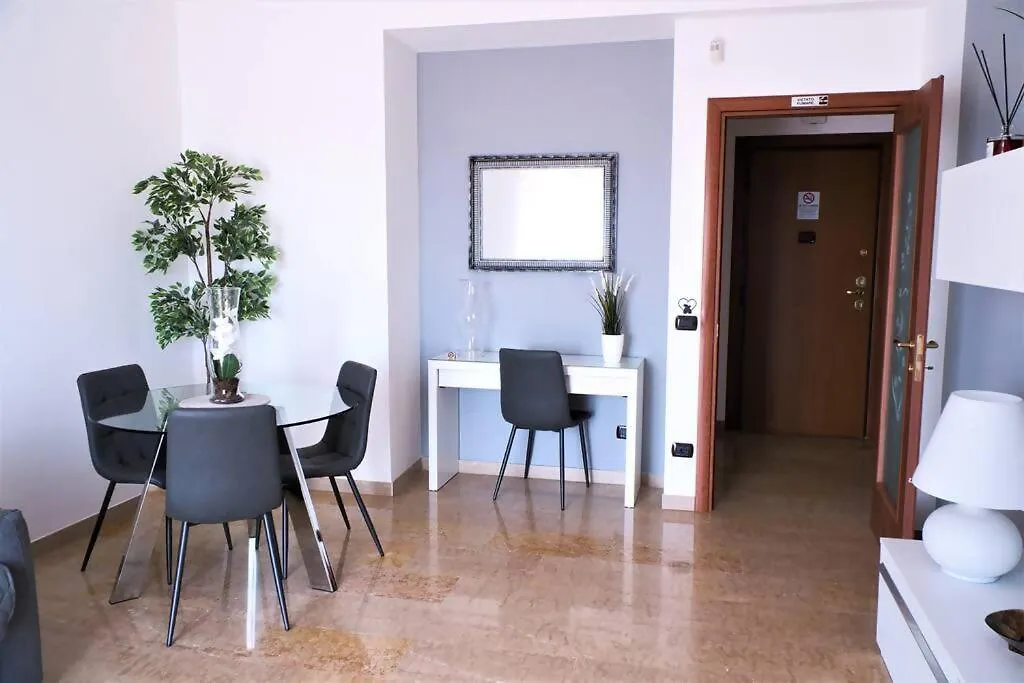 Sun & Moon Apartment Free Parking Near Vaticano location