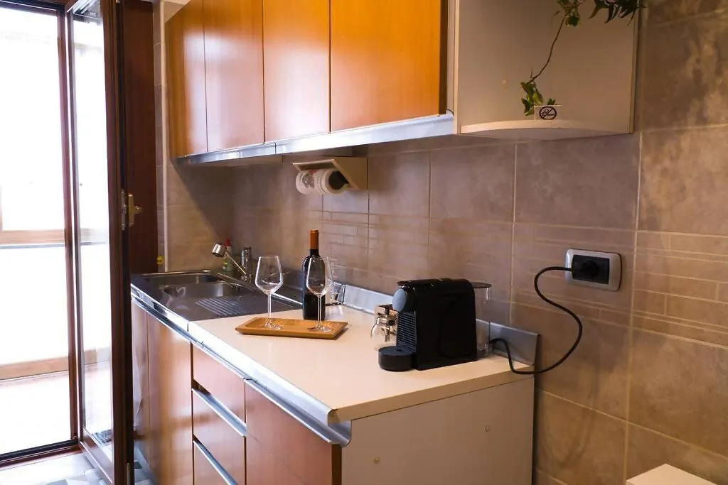 Sun & Moon Apartment Free Parking Near Vaticano Rome