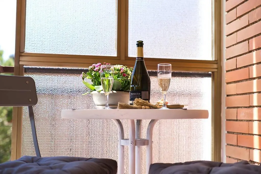 Sun & Moon Apartment Free Parking Near Vaticano Rome
