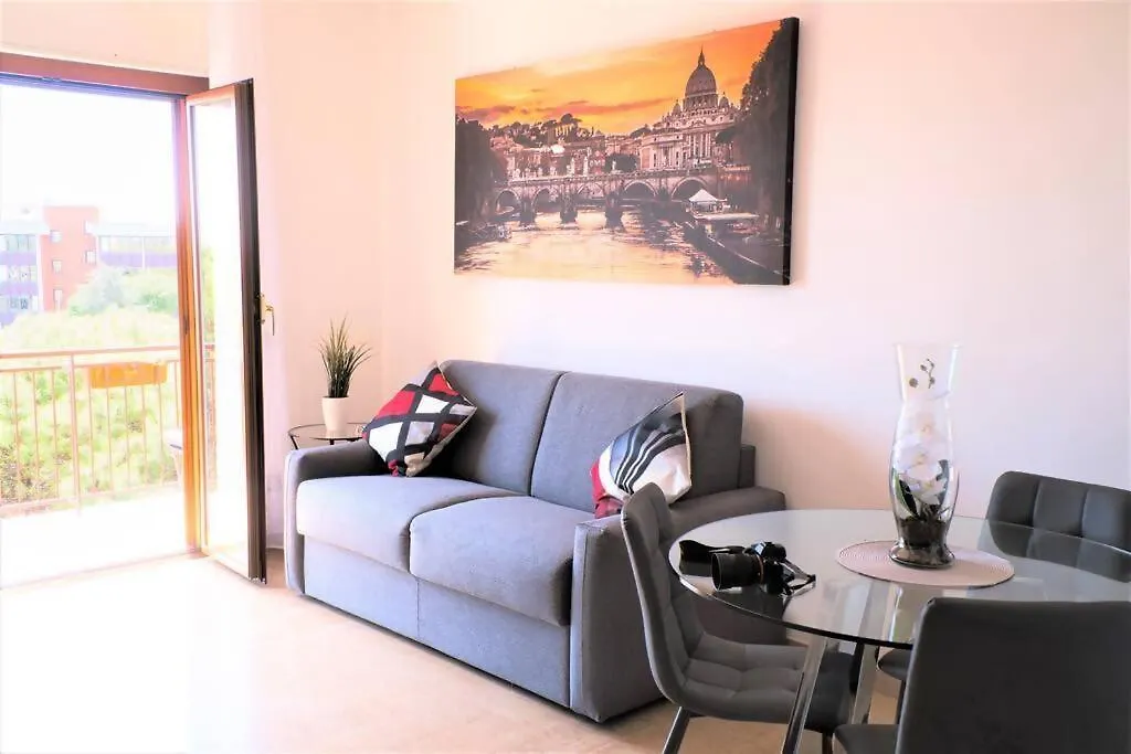 Sun & Moon Apartment Free Parking Near Vaticano Rome Italy